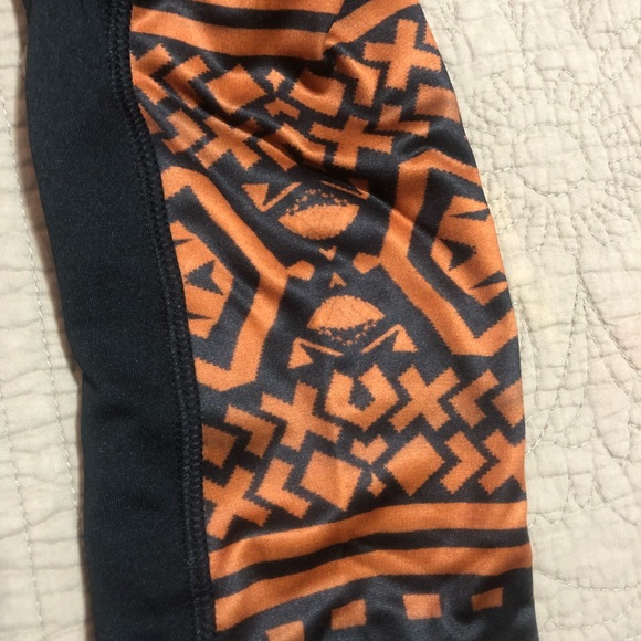 LuLaRoe S Jade workout capri NWT - Picture 4 of 4